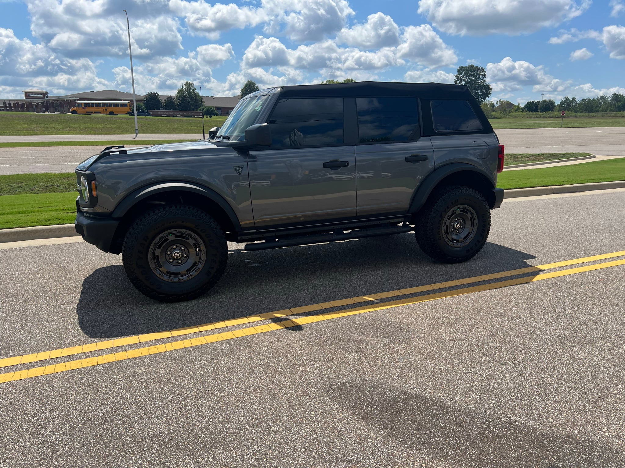 2025 Ford Bronco Base