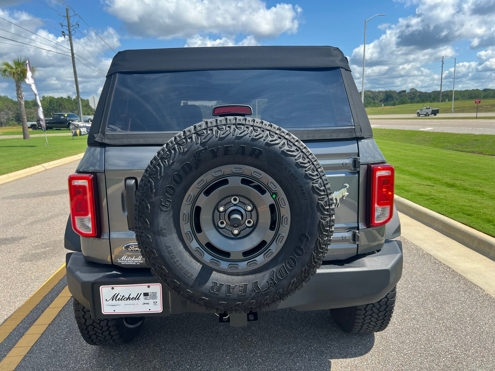 2025 Ford Bronco Base