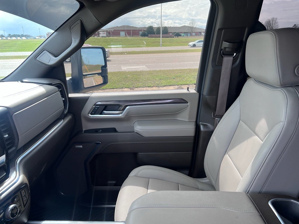 2024 Chevrolet Silverado LTZ