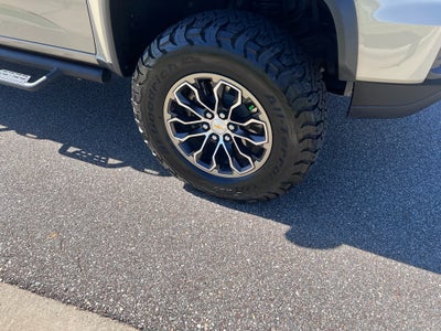 2022 Chevrolet Colorado 4WD Crew Cab Short Box ZR2