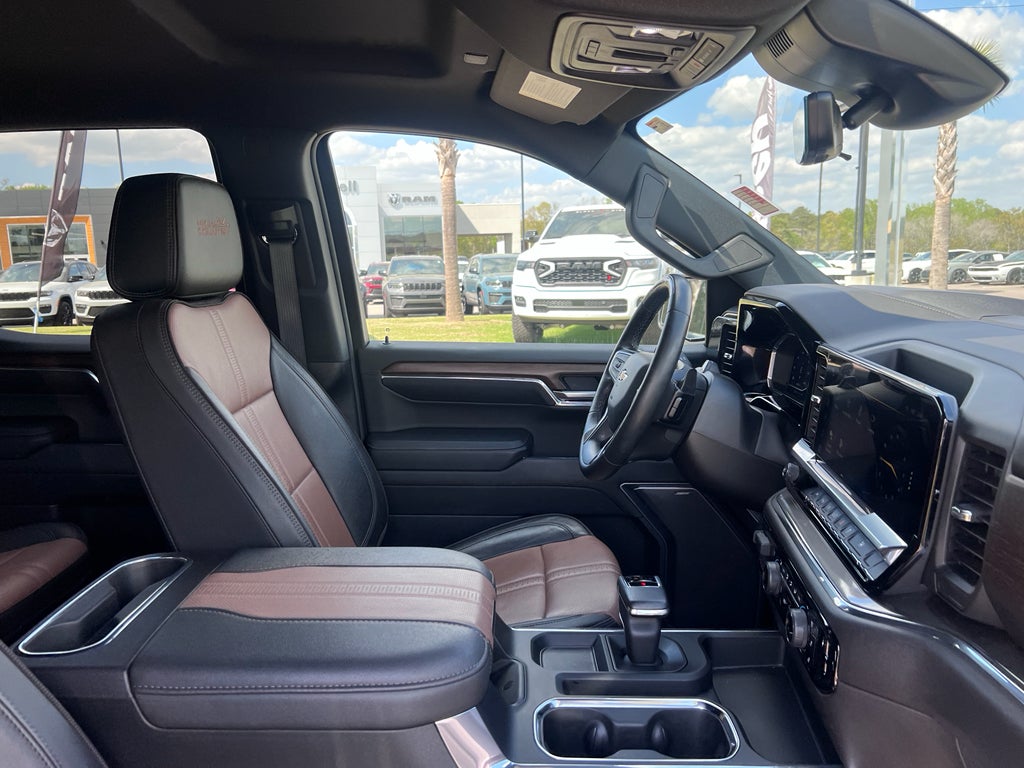 2024 Chevrolet Silverado 4WD Crew Cab Short Bed High Country