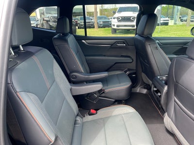 2024 GMC Acadia AWD AT4