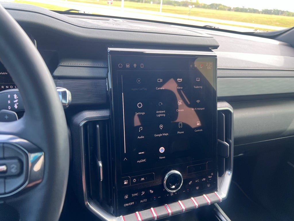 2024 GMC Acadia AWD AT4