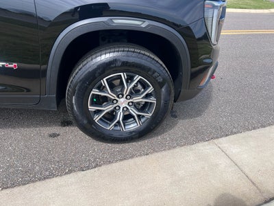 2024 GMC Acadia AWD AT4