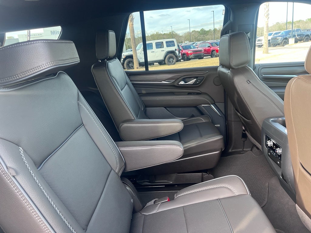 2024 GMC Yukon 4WD Denali