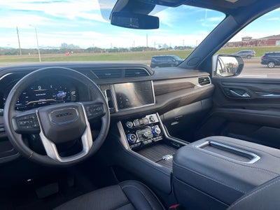 2024 GMC Yukon 4WD Denali