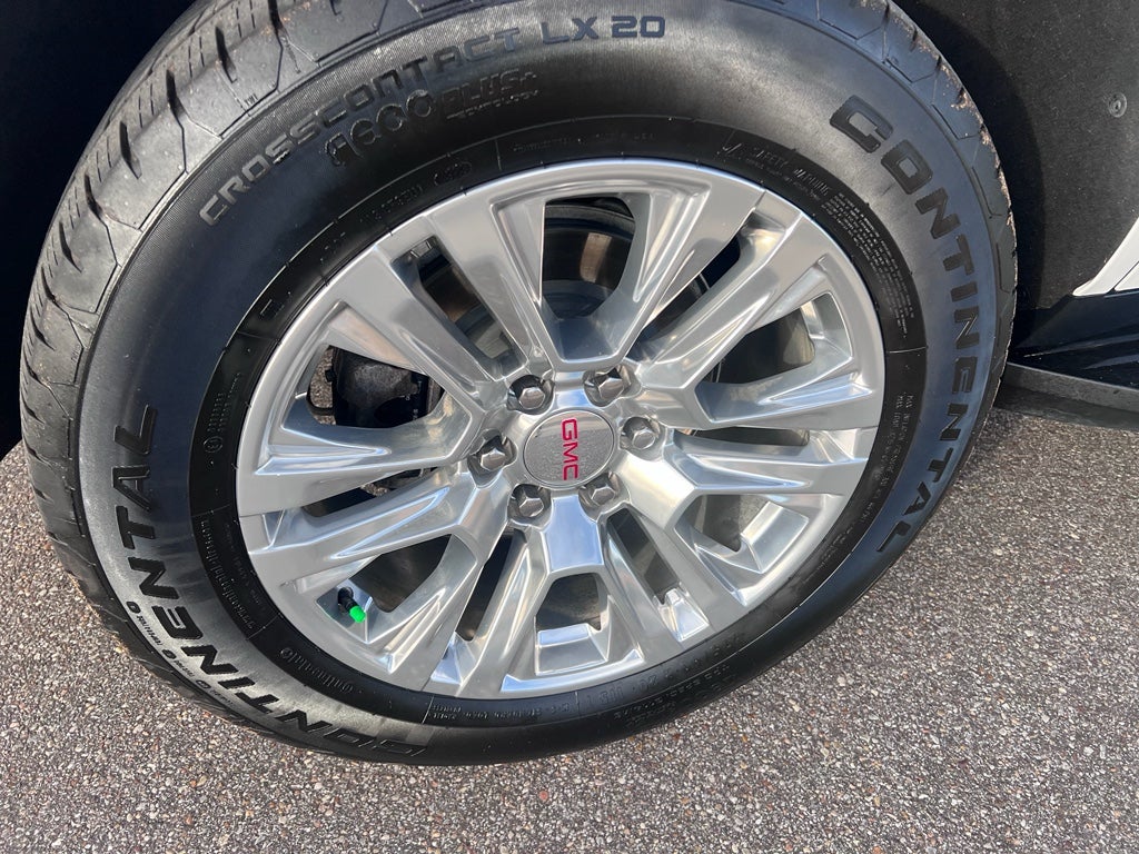 2024 GMC Yukon 4WD Denali