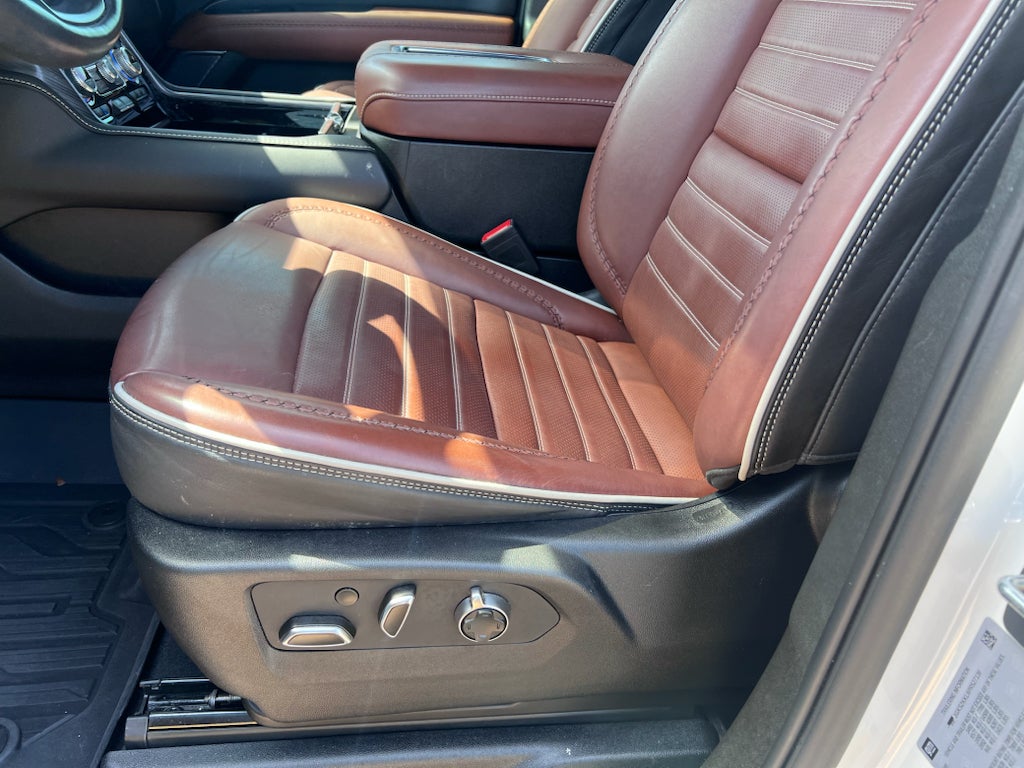 2023 GMC Yukon XL 4WD Denali Ultimate