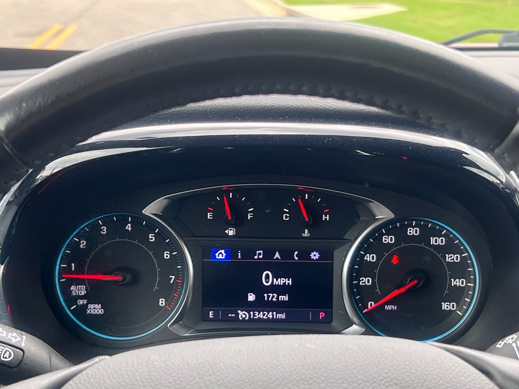 2022 Chevrolet Traverse LT Cloth