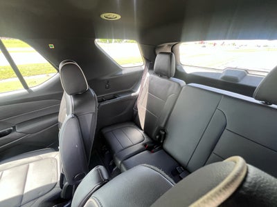 2023 Chevrolet Traverse FWD Premier