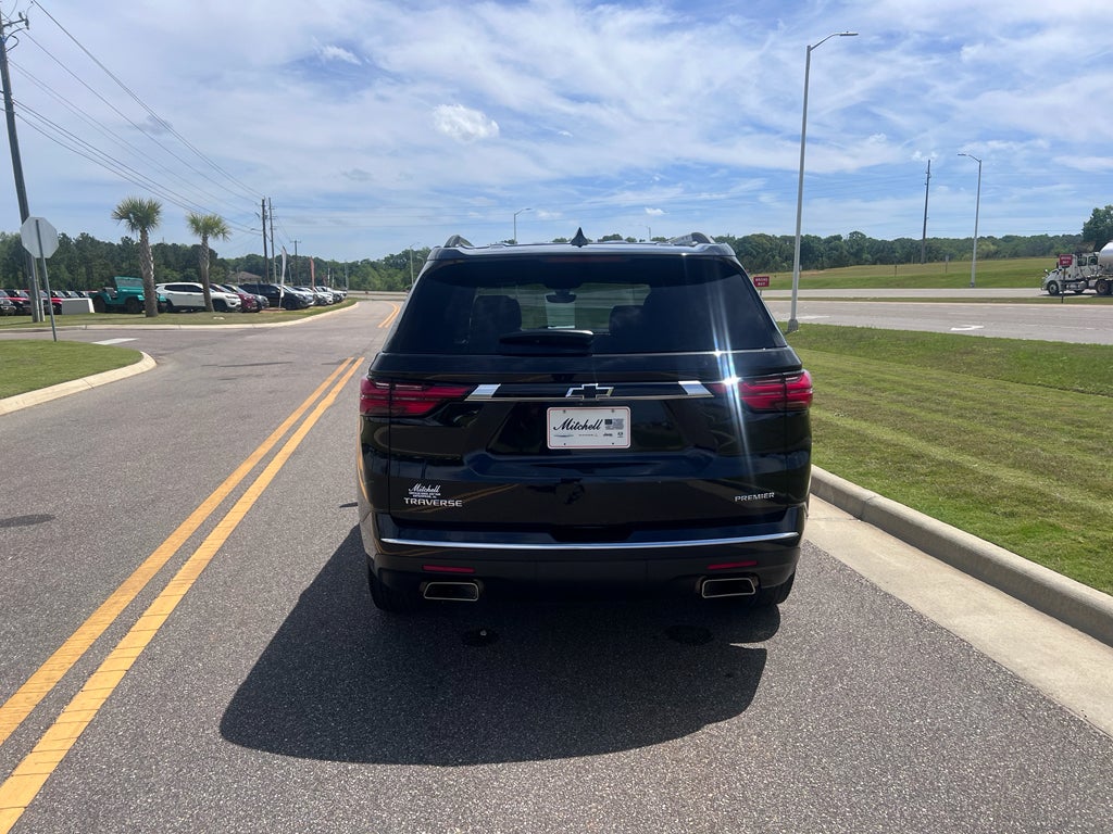 2023 Chevrolet Traverse FWD Premier