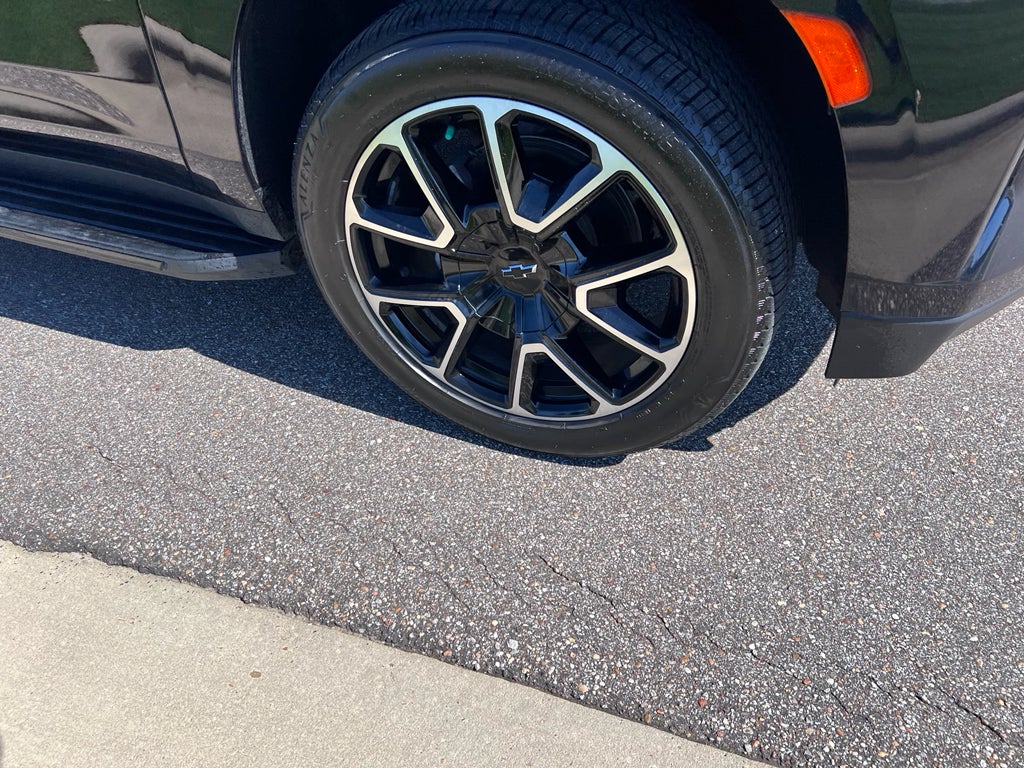 2023 Chevrolet Tahoe 4WD RST