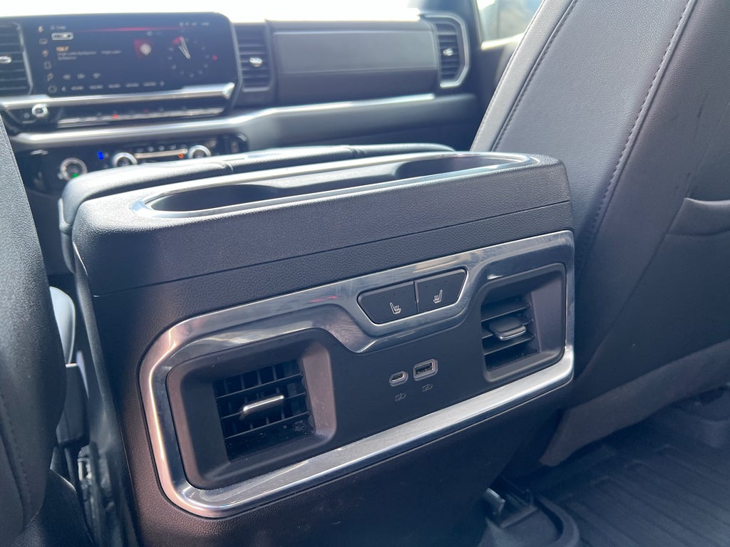 2022 GMC Sierra 4WD Crew Cab Short Box SLT