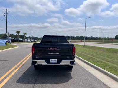 2022 GMC Sierra 4WD Crew Cab Short Box SLT
