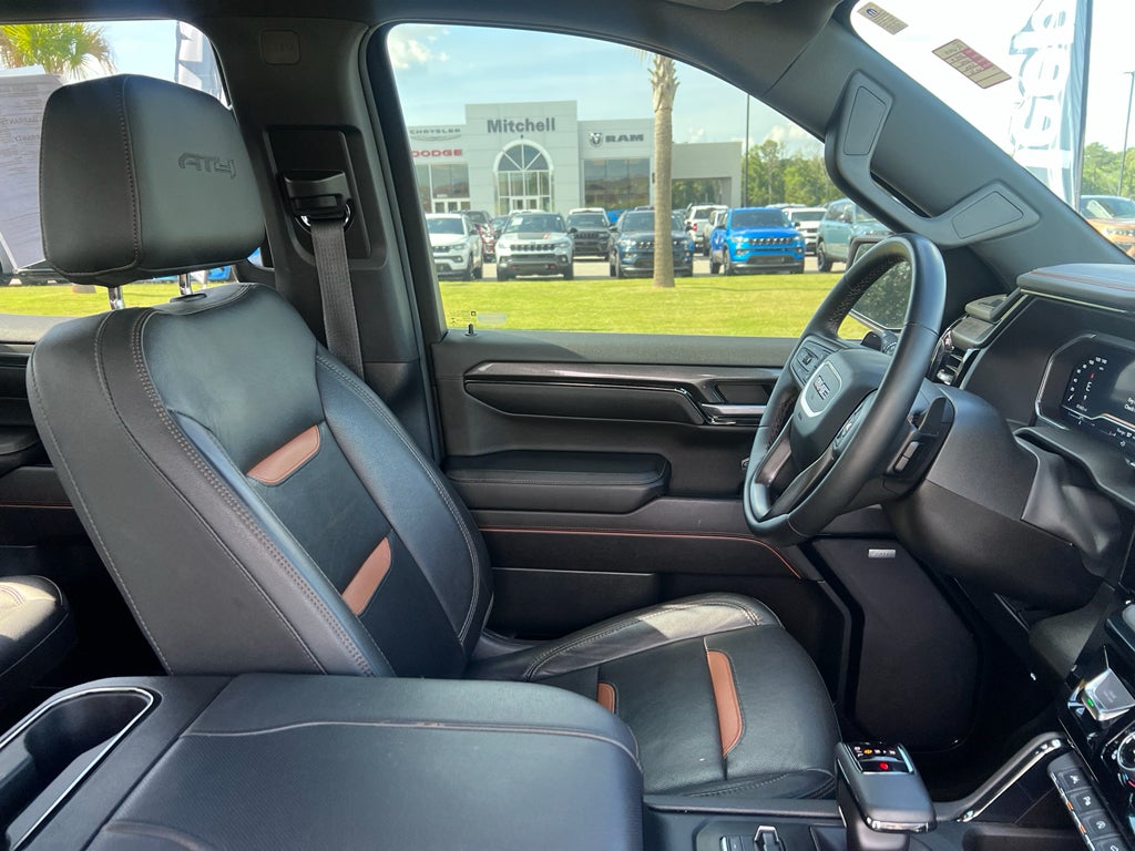 2023 GMC Sierra AT4