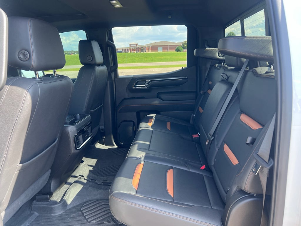 2023 GMC Sierra AT4