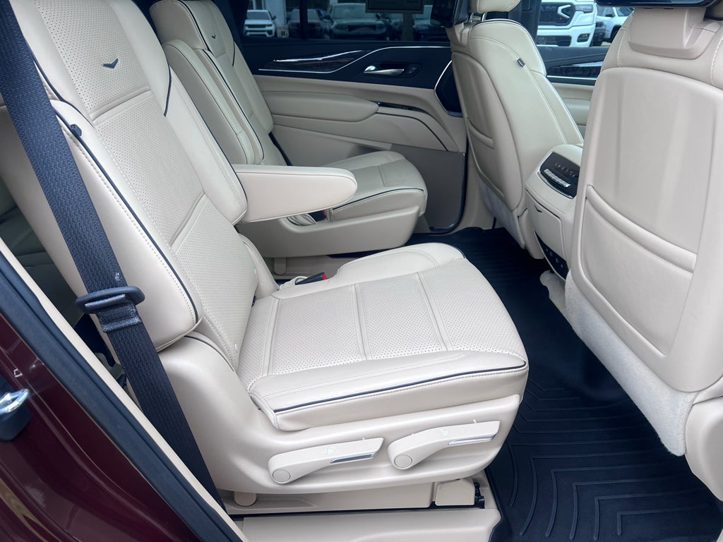 2023 Cadillac Escalade 4WD Premium Luxury