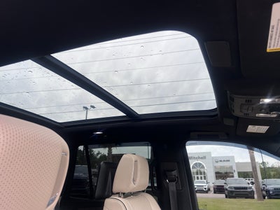 2023 Cadillac Escalade 4WD Premium Luxury