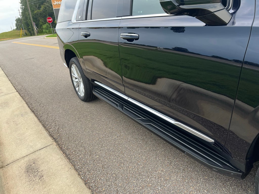 2023 Cadillac Escalade ESV 4WD Luxury