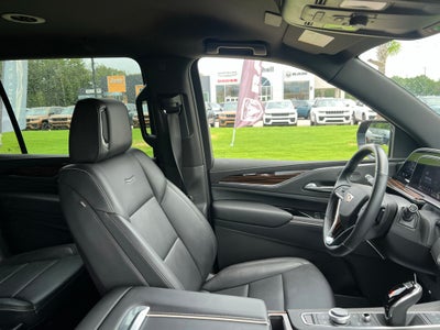 2023 Cadillac Escalade ESV 4WD Luxury