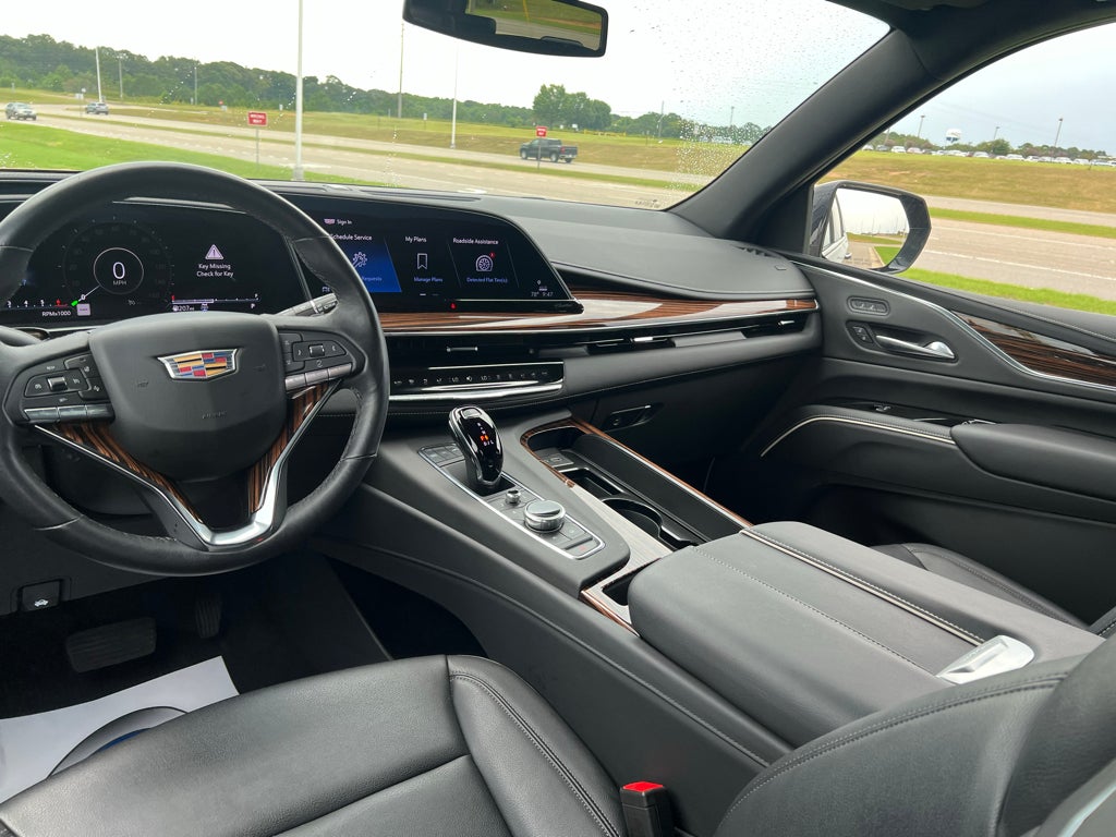 2023 Cadillac Escalade ESV 4WD Luxury