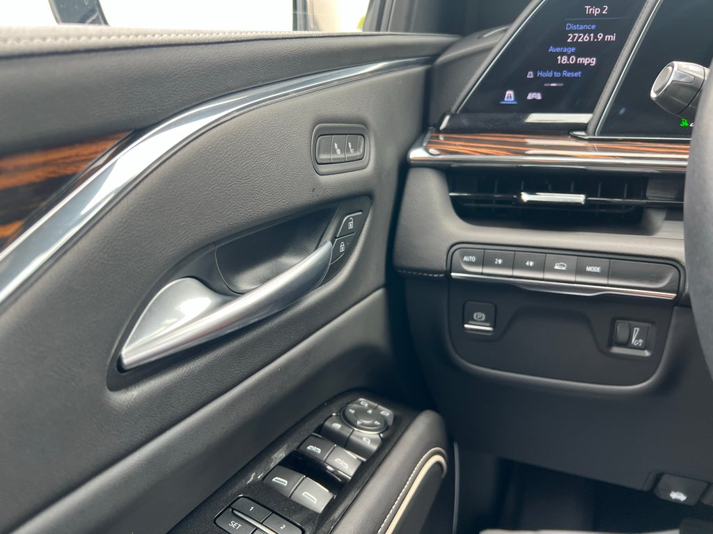 2023 Cadillac Escalade ESV 4WD Luxury