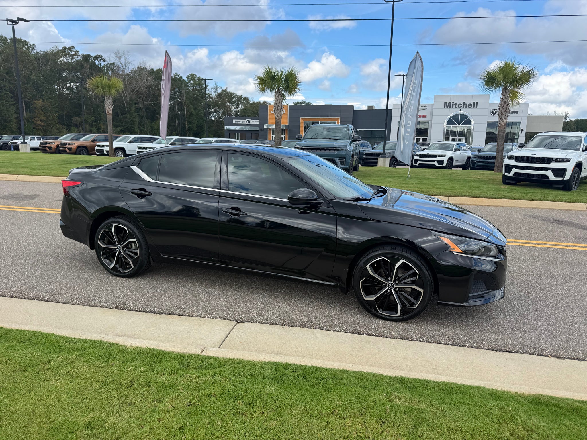 2023 Nissan Altima SR Intelligent AWD
