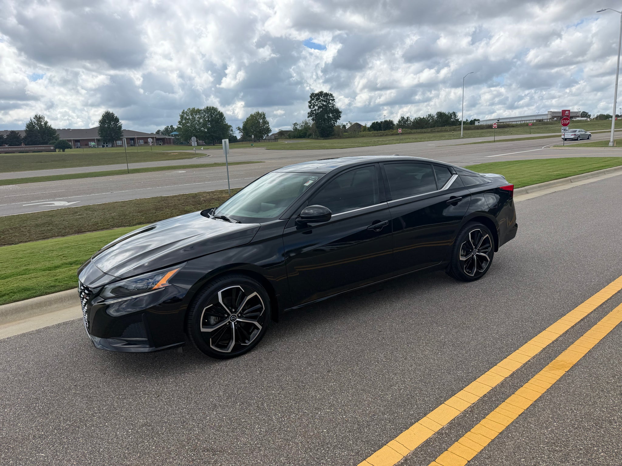 2023 Nissan Altima SR Intelligent AWD