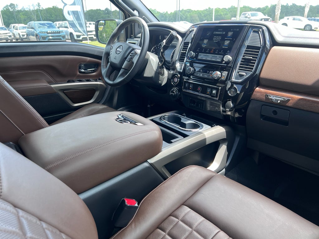 2024 Nissan Titan Crew Cab Platinum Reserve 4x4
