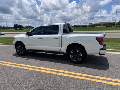 2024 Nissan Titan Crew Cab Platinum Reserve 4x4