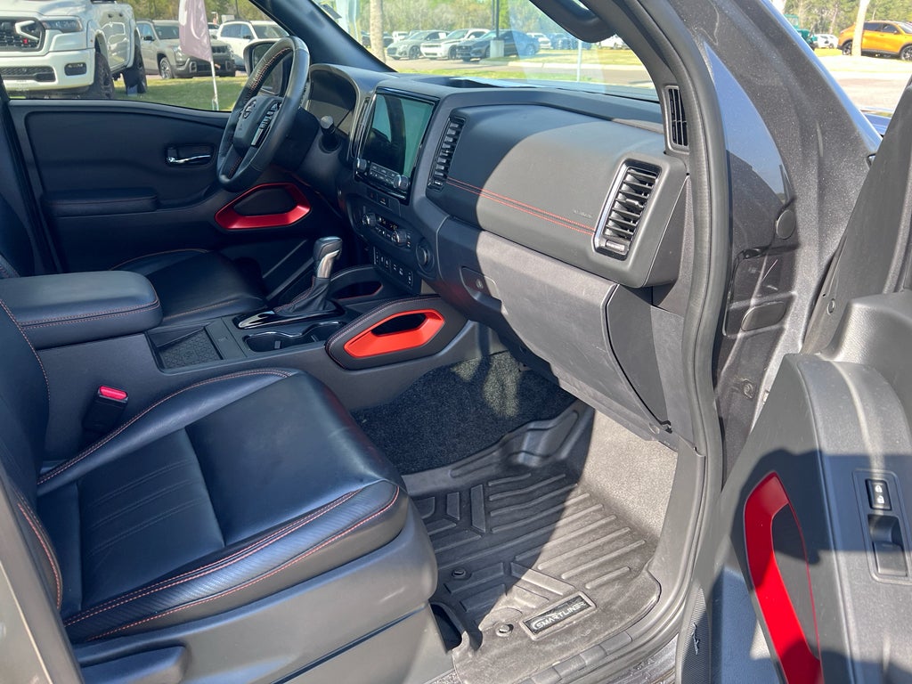 2023 Nissan Frontier Crew Cab PRO-X 4x2