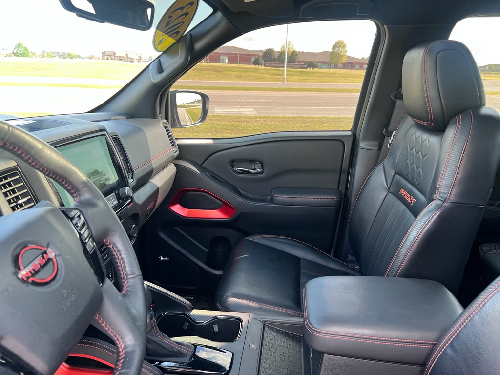 2023 Nissan Frontier Crew Cab PRO-X 4x2