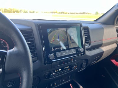 2023 Nissan Frontier Crew Cab PRO-X 4x2