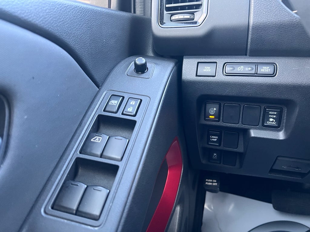 2023 Nissan Frontier Crew Cab PRO-X 4x2