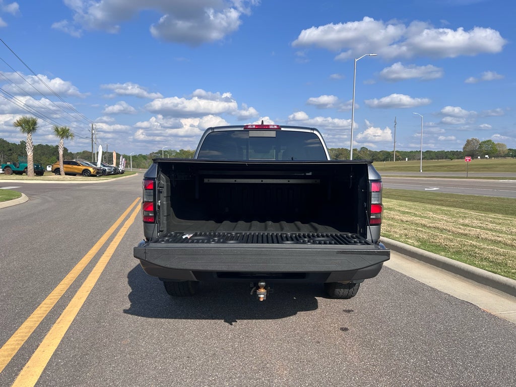 2023 Nissan Frontier Crew Cab PRO-X 4x2