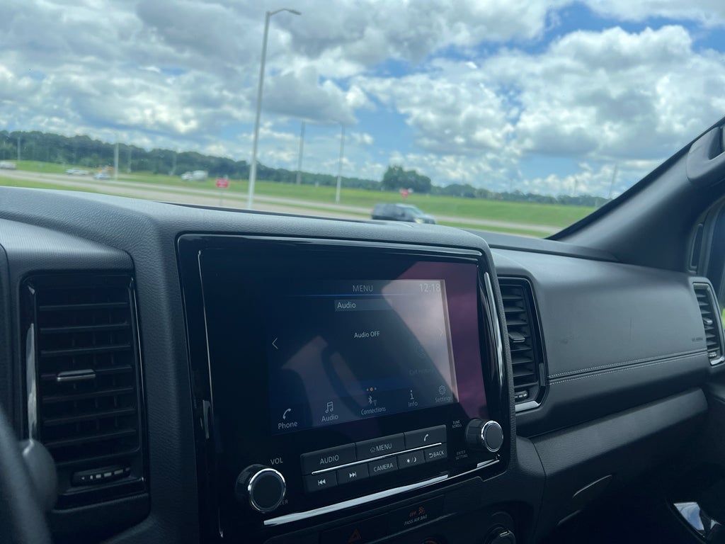 2023 Nissan Frontier Crew Cab SV 4x2
