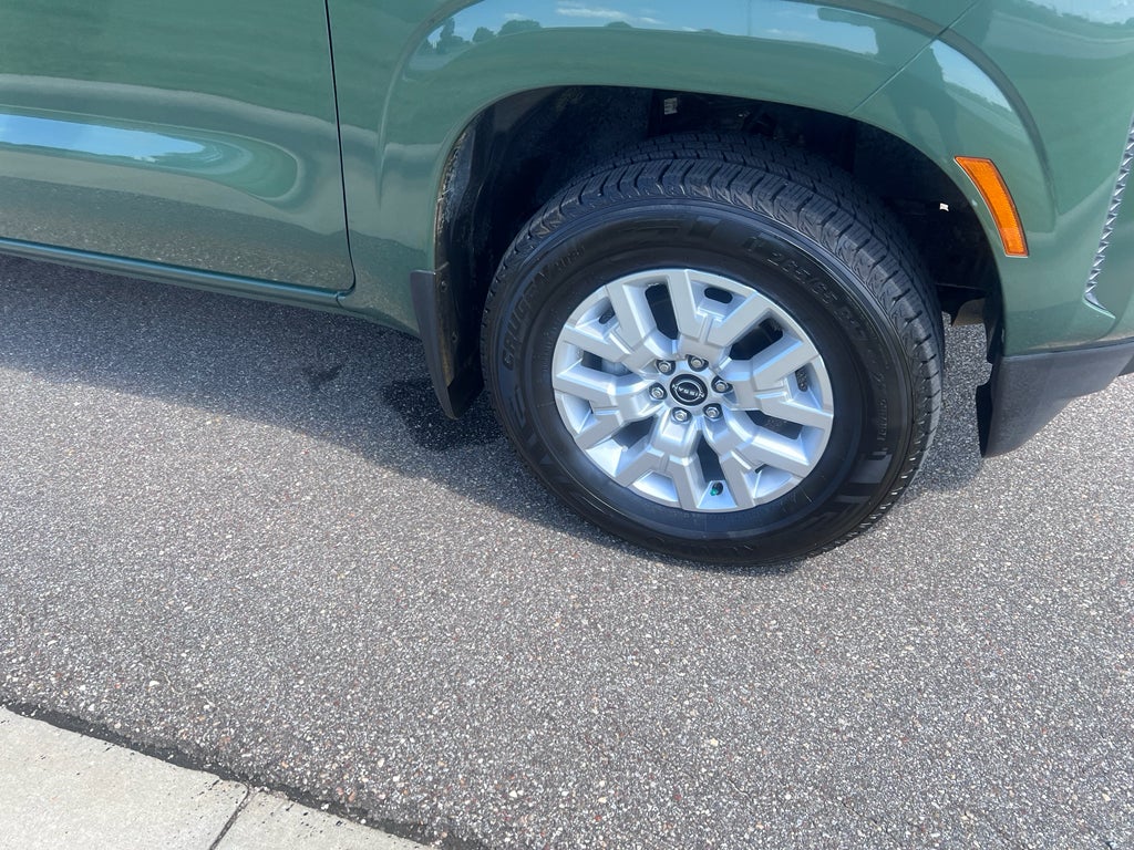 2022 Nissan Frontier SV