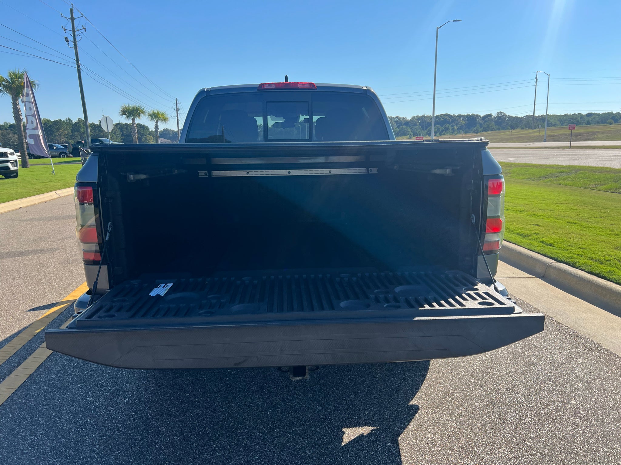 2022 Nissan Frontier Crew Cab SV 4x4