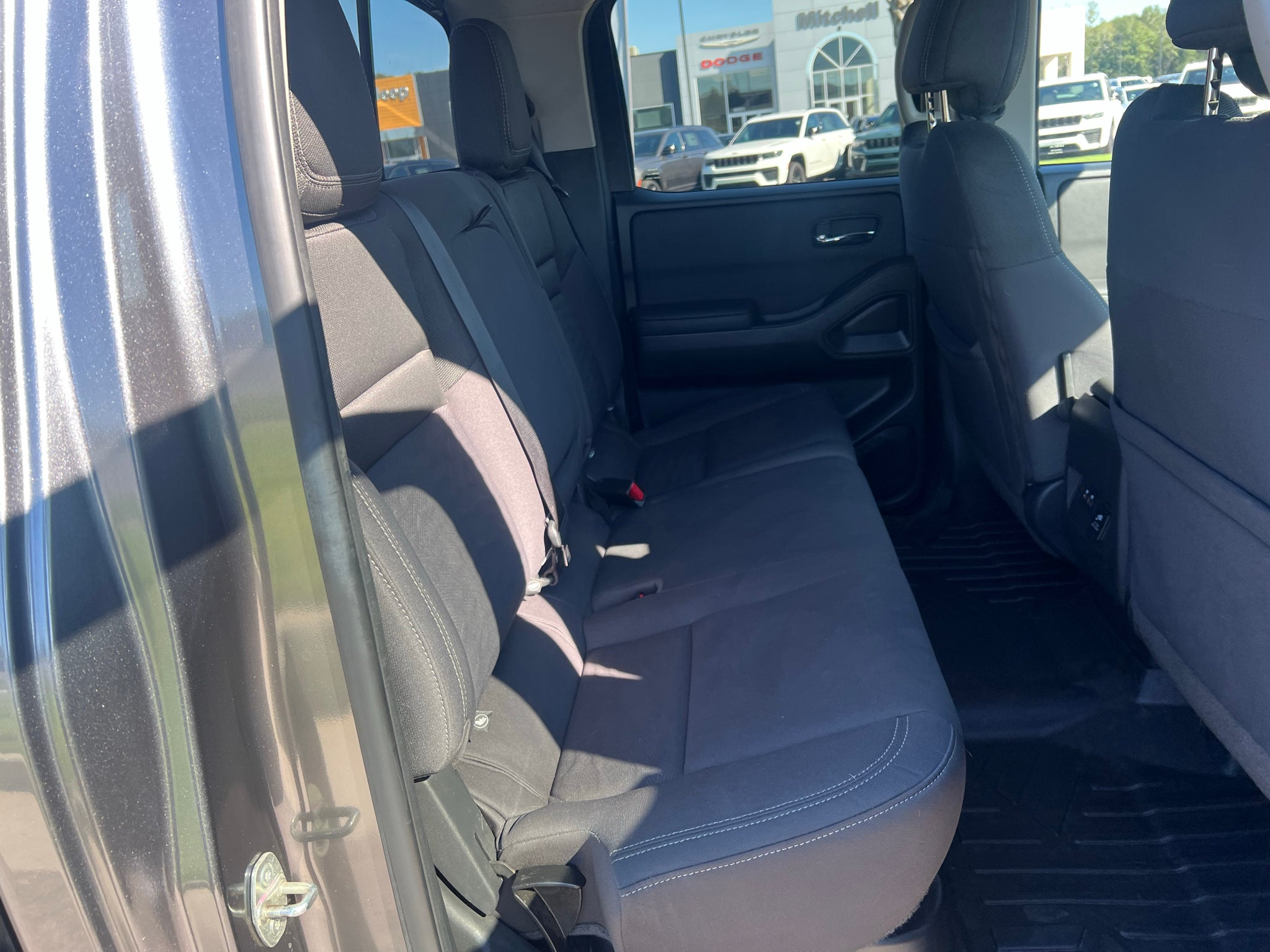 2022 Nissan Frontier Crew Cab SV 4x4