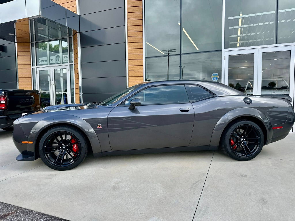 2022 Dodge Challenger R/T Scat Pack Widebody