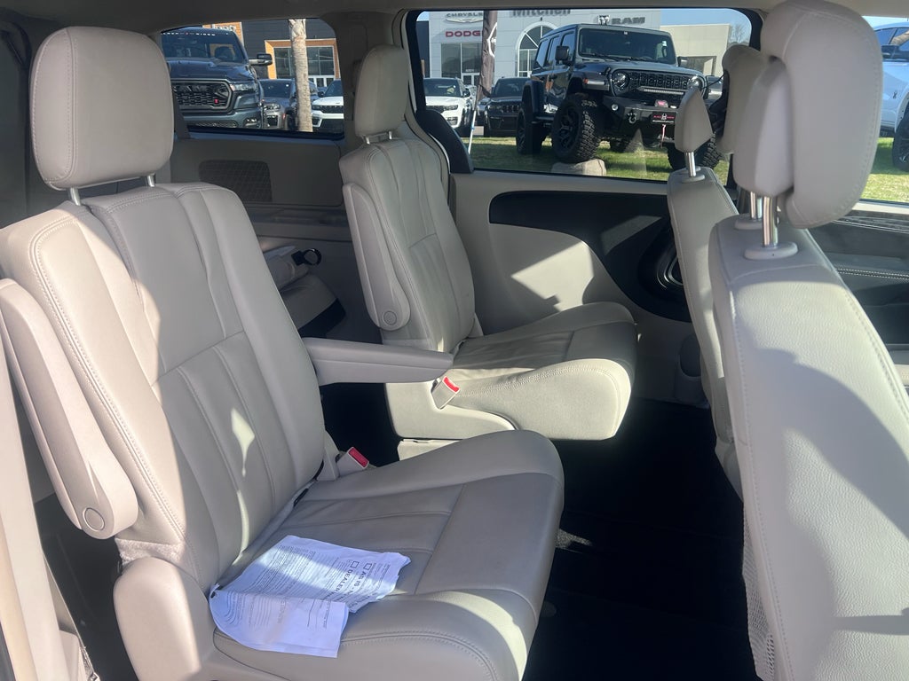 2015 Chrysler Town & Country Touring
