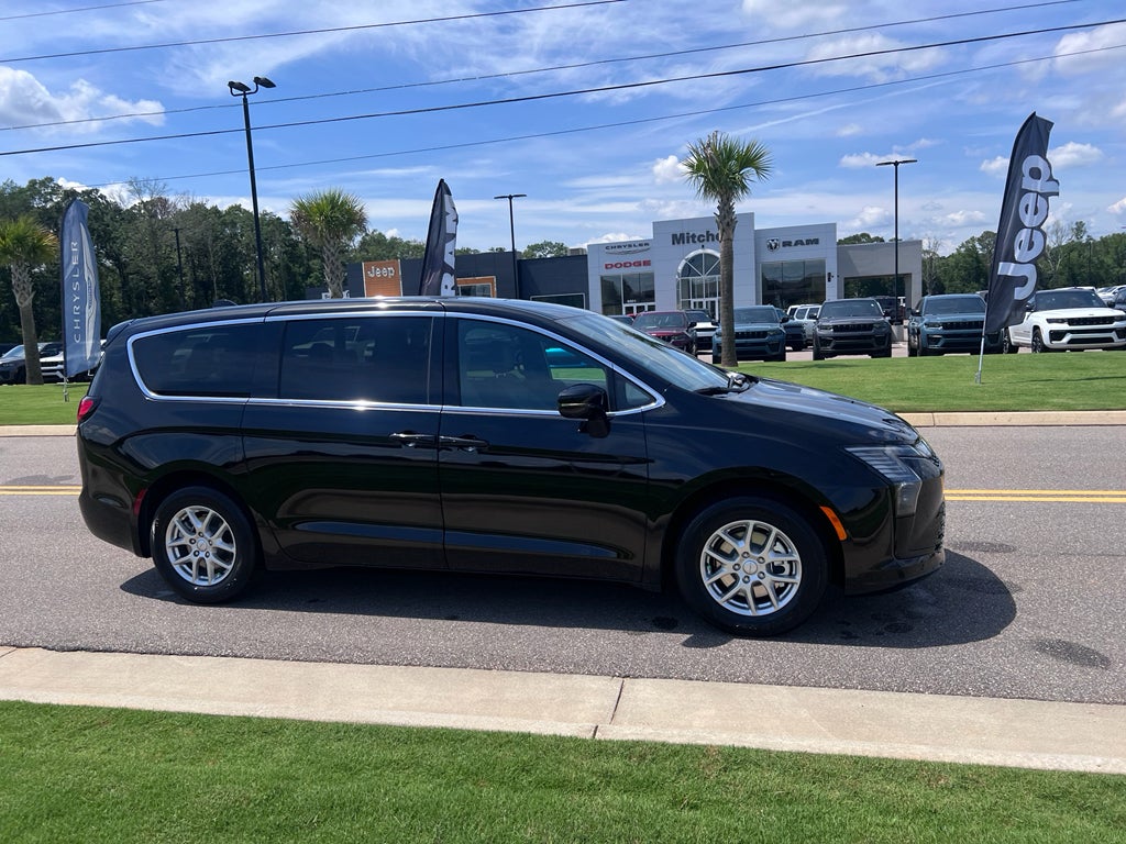 2027 Chrysler Pacifica PACIFICA SELECT