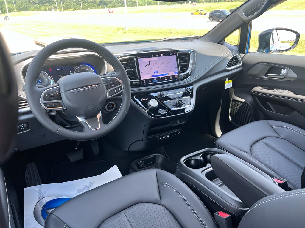 2027 Chrysler Pacifica PACIFICA SELECT