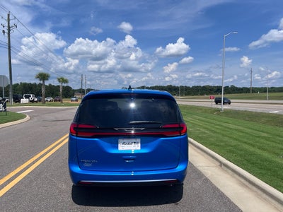 2027 Chrysler Pacifica PACIFICA SELECT