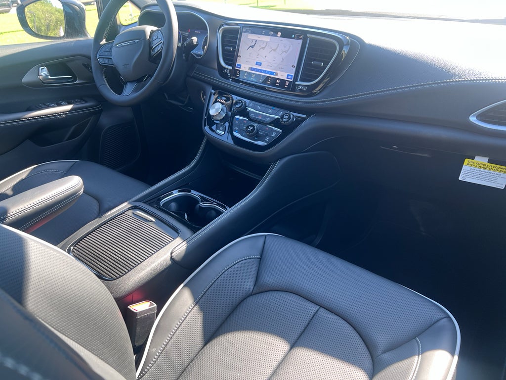 2027 Chrysler Pacifica PACIFICA LIMITED
