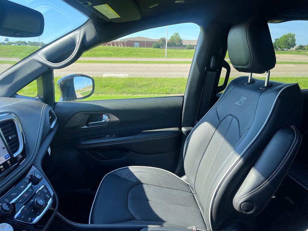 2027 Chrysler Pacifica PACIFICA LIMITED