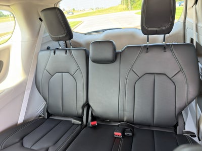 2023 Chrysler Pacifica Touring L AWD