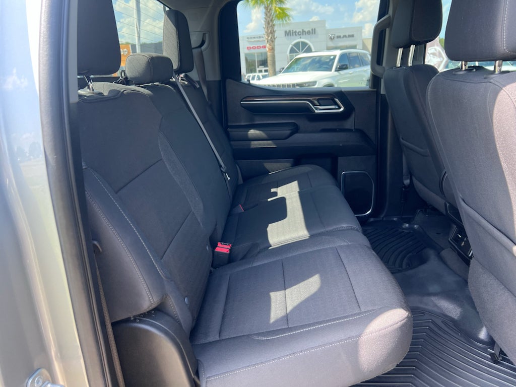 2024 Chevrolet Silverado RST