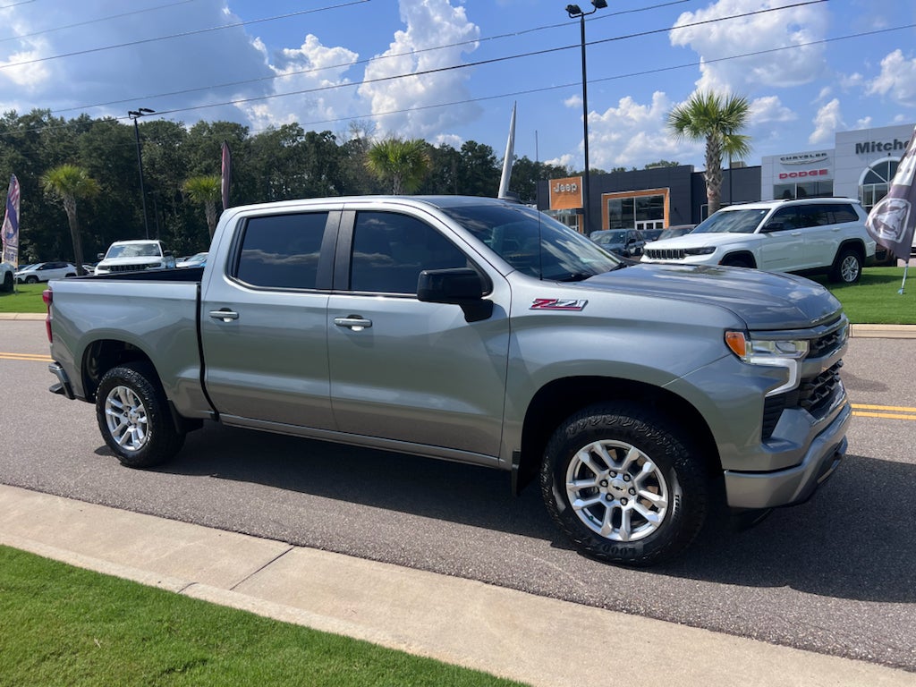 2024 Chevrolet Silverado RST