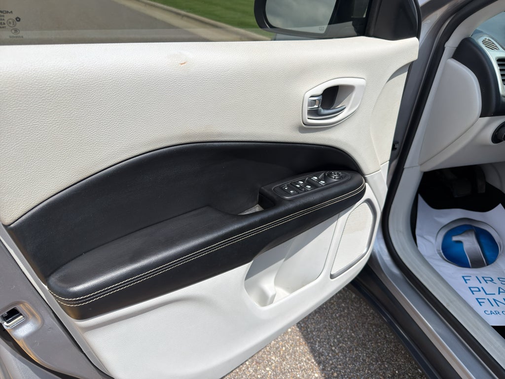 2018 Jeep Compass Sun and Wheel FWD